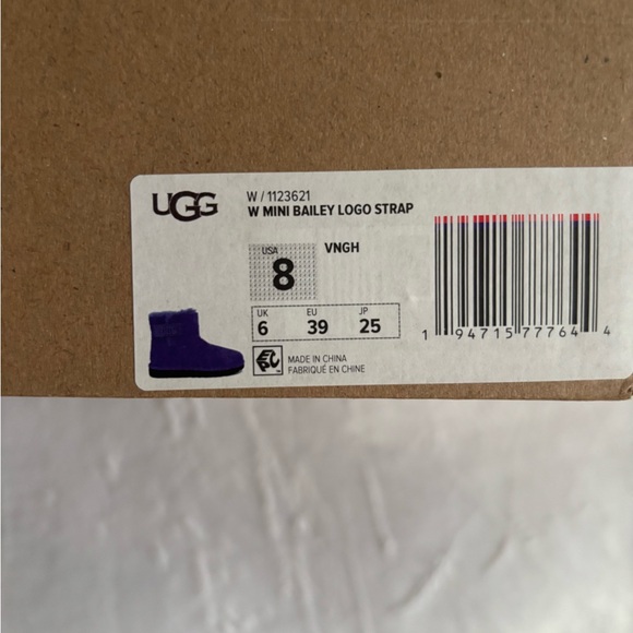 Violet Bailey Mini Logo Strap boots, size 8. - Picture 8 of 8